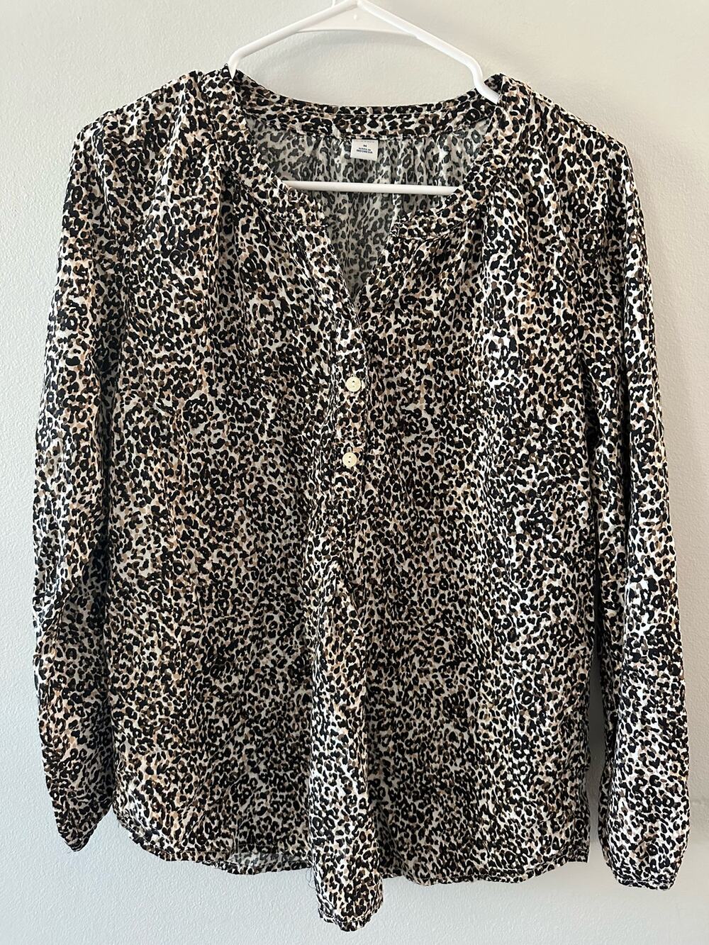 Old Navy Top Women's Medium Animal Print Blouse Office  Leopard Cheetah Everyday